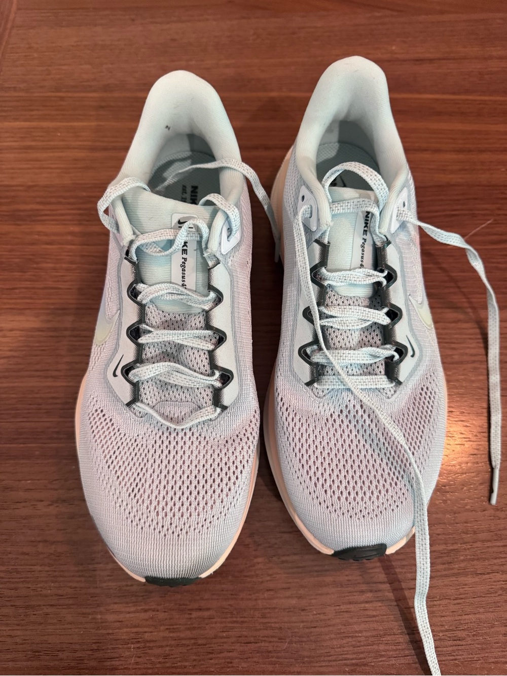 Nike Women’s Light Blue pegasus 41 Running Sneakers - Picture 2 of 6
